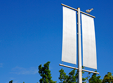 Komfortable Montage der Flagge mitsamt Fahnenmast