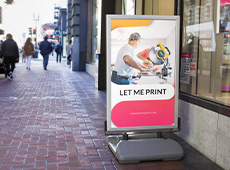Mit Plakatständern Werbung geschickt in Szene setzen